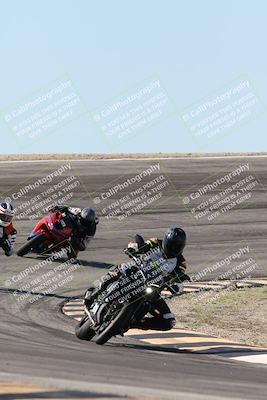 media/Jan-15-2026-Racers Edge (Thu) [[dfebeb70ab]]/3-B Group/Session 2 (Bowl Exit)/